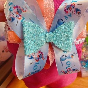 I am selling boutique bows can make any kind